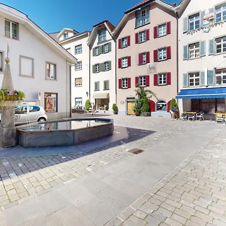 Solution-grischun - Zentrales Dachzimmer - Kaffee&tee - Gemeinschaftsbad - Etagenbett -dachterrasse Coira